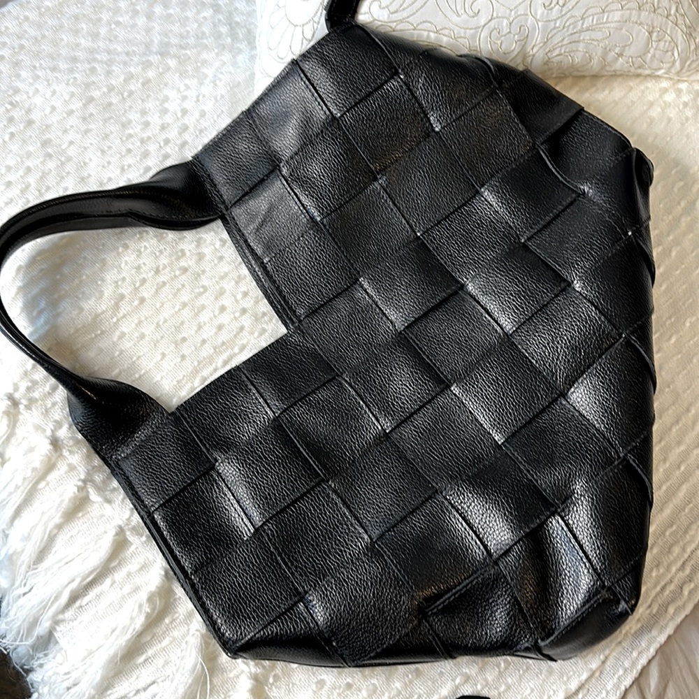 💎✨BEAUTIFUL✨💎AUTHENTIC Constance Hand bag